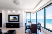 Front Sea TLV 3 room 90sqm Sea view Elevator Parking Swimming Pool Gym Club Doorman Apartment for sale in Telaviv
