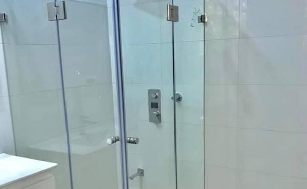 Hayarkon area 3 room 75sqm Renovated Quiet Apartment for sale in Tel Aviv