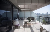 W Tower 4 room 147 sqm Terrace 16 sqm Parking x2 Apartment for sale in Tel Aviv