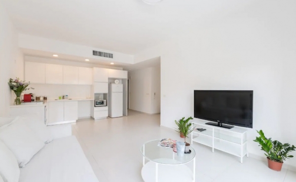 Ben Yehuda 3 room 67sqm Balcony with sea view Apartment for sale in Tel Aviv