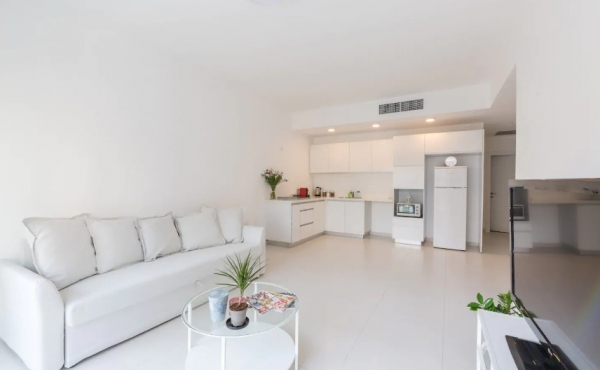 Ben Yehuda 3 room 67sqm Balcony with sea view Apartment for sale in Tel Aviv