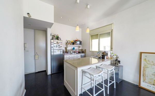 Nordau area 3 room 65sqm Elevator Quiet Apartment for sale in Telaviv