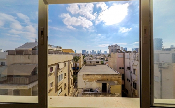 Nordau area 3 room 65sqm Elevator Quiet Apartment for sale in Telaviv