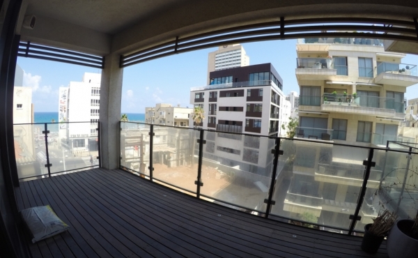 Frishman 3 room 108sqm Sun terrace 14sqm Sea view Parking Apartment for sale in Tel Aviv