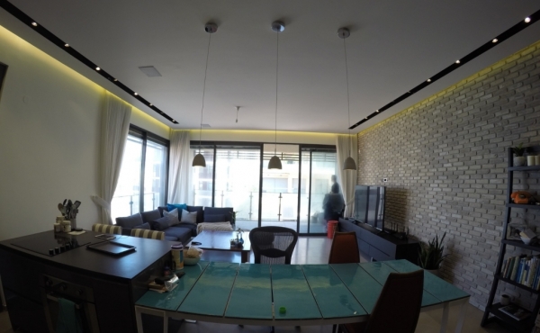 Frishman 3 room 108sqm Sun terrace 14sqm Sea view Parking Apartment for sale in Tel Aviv