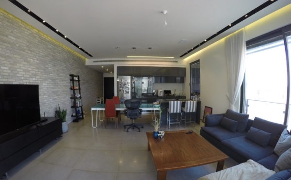 Frishman 3 room 108sqm Sun terrace 14sqm Sea view Parking Apartment for sale in Tel Aviv