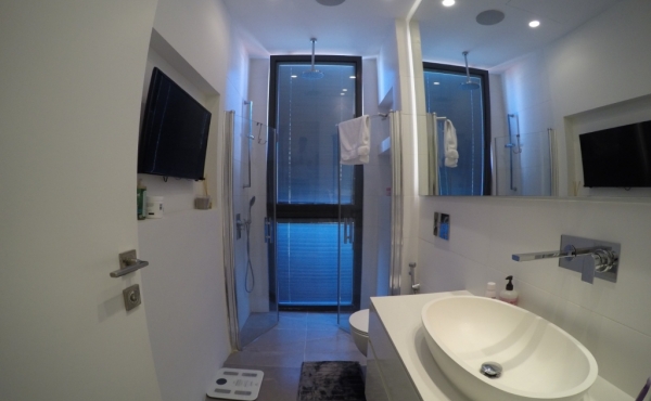 Frishman 3 room 108sqm Sun terrace 14sqm Sea view Parking Apartment for sale in Tel Aviv