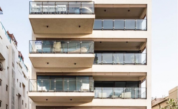 Frishman 3 room 108sqm Sun terrace 14sqm Sea view Parking Apartment for sale in Tel Aviv