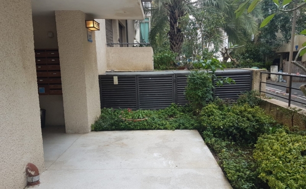 Hilton Beach 3 room 52 sqm Lift Apartment to buy in Tel Aviv