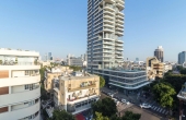 Rothschild Penthouse 3 room 80sqm Terrace 25sqm Lift Apartment for rent in Telaviv