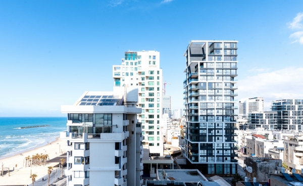 Royal Beach in Tel Aviv 3 room 95sqm Balcony 13sqm with amazing sea view Lift Parking Apartment for rent in TLV