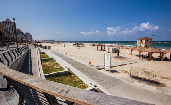 Dizengoff area 3 bedrooms Elevator Parking Apartment for rent in Tel Aviv