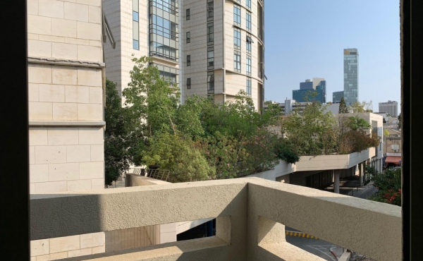 Balfour area 3 room 64 sqm Terrace 9 sqm Safe room Lift Apartment for sale in Telaviv