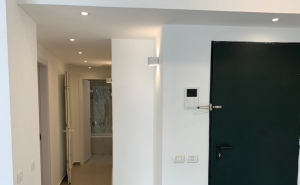 Balfour area 3 room 64 sqm Terrace 9 sqm Safe room Lift Apartment for sale in Telaviv