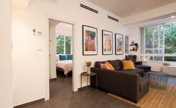 Ben Yehuda 4 room Lift, Apartment for rent in Tel Aviv