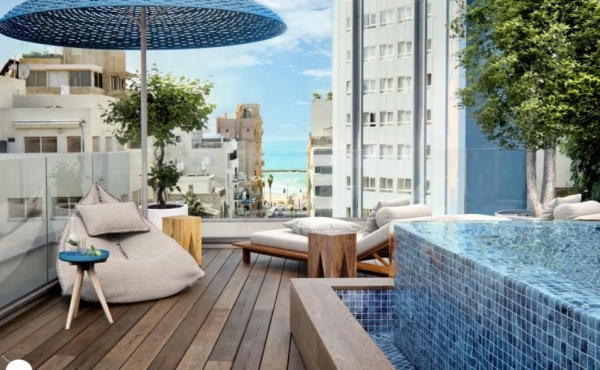 Trumpeldor Luxury Penthouse 5 room 165m2 Roof Top 170m2 with Sea view Lift Parking For Sale