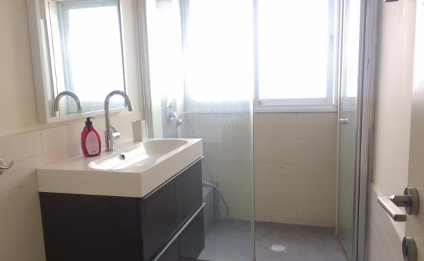 Nordau area 2 room 54m2 Renovated Lift For Sale