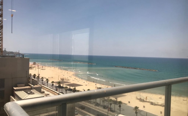 3 bedrooms Terrace Elevator Parking Swimming Pool Apartment for rent in Tel Aviv