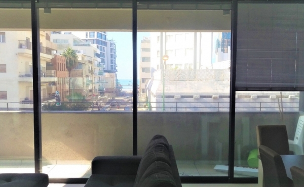 Trumpeldor 4 room Elevator Parking Apartment for rent in Tel Aviv