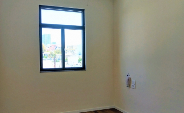 Balfour area 4 room Terrace Lift Parking Apartment for rent in Tel Aviv