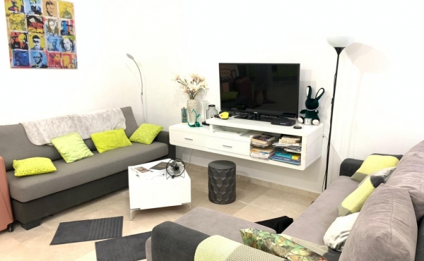 Hayarkon area Garden apartment 52sqm Balcony 12sqm Apartment for rent in Tel Aviv