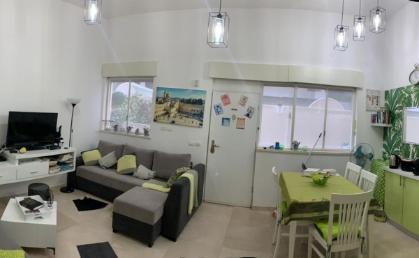 Hayarkon area Garden apartment 52sqm Balcony 12sqm Apartment for rent in Tel Aviv