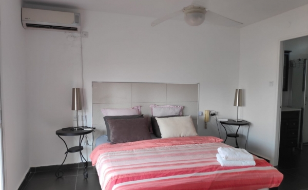 Rothschild area 3 room 80sqm Terrace 22sqm Elevator Apartment for rent in Tel Aviv
