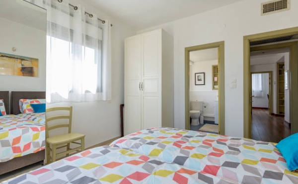 Penthouse sea view 4 room Terrace 50sqm Lift Parking Apartment for rent in Tel Aviv