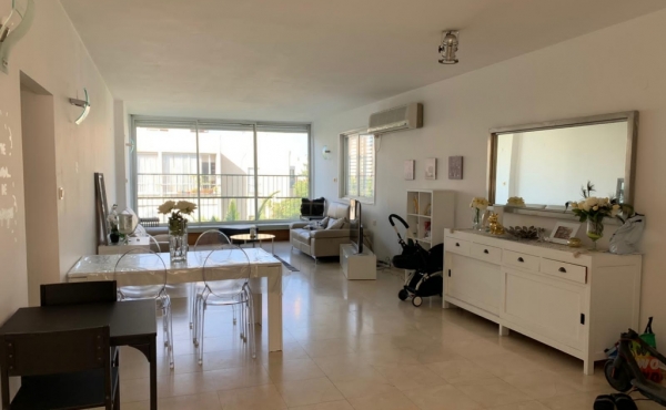 Kikar Hamedina area 3 room 110sqm Apartment for rent in Tel Aviv