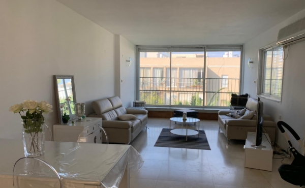 Kikar Hamedina area 3 room 110sqm Apartment for rent in Tel Aviv