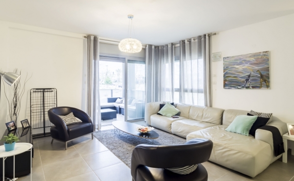 Ramat Aviv 4 room 120sqm Terrace 20sqm Lift Parking Gym club Doorman For Sale Real estate Telaviv