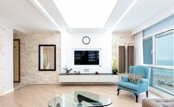 Opera tower 2 room 104sqm Balcony Lift Parking Pool Gym Apartment for sale in Tel Aviv