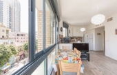 Sunny 2 room 48sqm Lift Apartment for rent in Tel Aviv