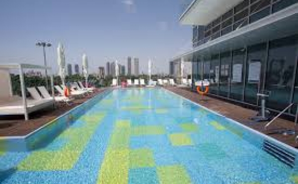 Azrieli mall area 3 room 70sqm Terrace 14sqm Parking Apartment for rent in Tel Aviv