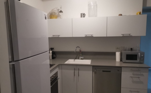 Azrieli mall area 3 room 70sqm Terrace 14sqm Parking Apartment for rent in Tel Aviv