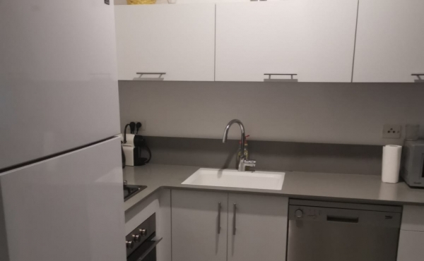 Azrieli mall area 3 room 70sqm Terrace 14sqm Parking Apartment for rent in Tel Aviv