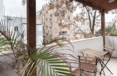 Ben Gurion area 3 room 60sqm Terrace Apartment for sale in Tel Aviv