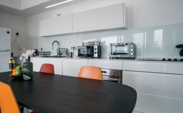 Namal TLV area 4 room 90sqm Terrace 32sqm Sea view Apartment for sale in Tel Aviv