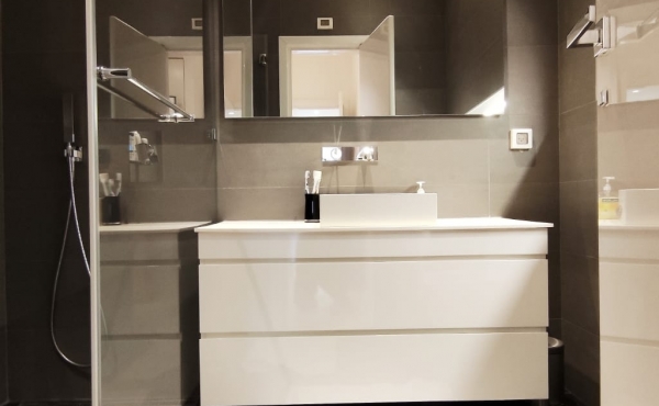 3 room 110sqm Furnished Terrace Parking Apartment for rent in Tel Aviv