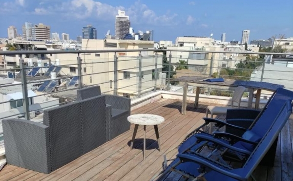 Rothschild area Penthouse Duplex 2 bedrooms 95sqm Rooftop 45sqm Apartment for rent in Tel Aviv