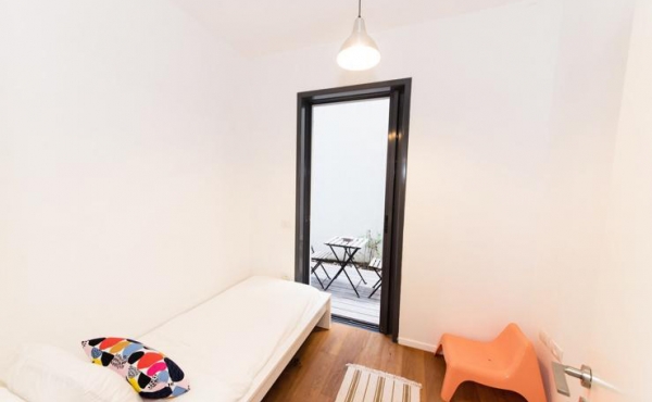 Rothschild area Triplex 5 bedrooms 214sqm Balcony Garden Apartment for rent in Tel Aviv