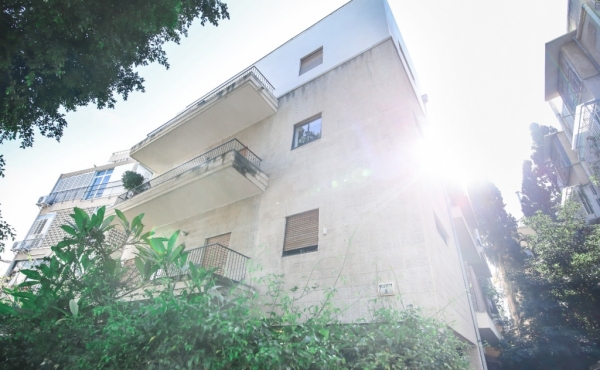Dizengoff 3.5 room 112sqm Terraces 16sqm Elevators Apartment for sale in Tel Aviv