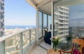 Gindi 39th floor 5 rooms 105m2 Terrace Lift Parking Apartment for sale in Tel Aviv