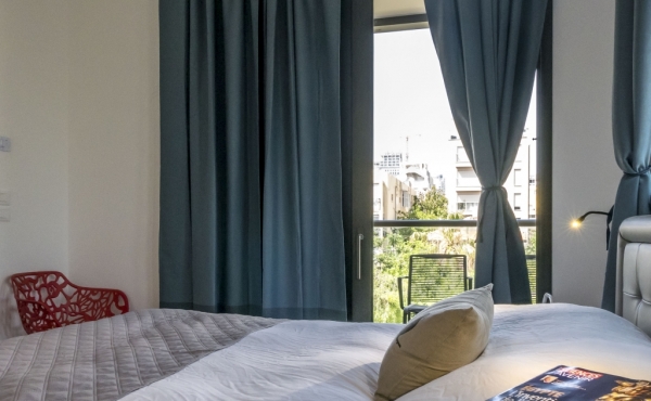 Royal Beach 4R 3 bedrooms 90sqm Terrace 14sqm Elevator Parking Apartment for Vacation rental in Telaviv