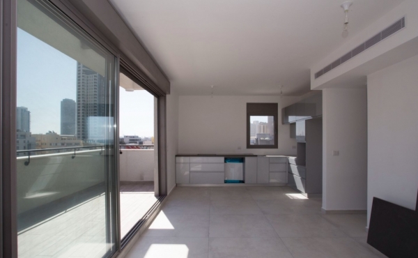 Kerem Hatemanim 4 room Penthouse in a new building Parking Lift Apartment for sale in Tel Aviv