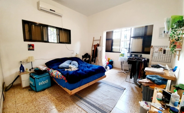 In the old north near the sea 2 room 55sqm Balcony Apartment for sale in Tel Aviv