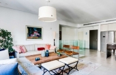 Pinsker building Bauhaus Duplex 5 room 178sqm Balconies Parking Lift Apartment for sale in Tel Aviv
