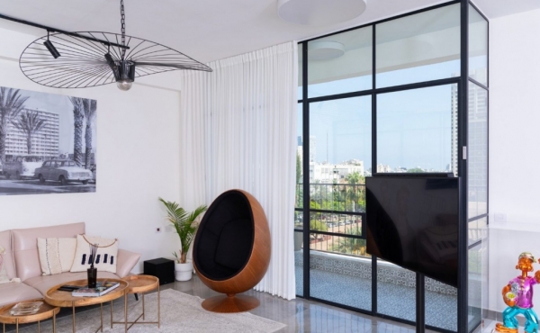 Kikar Rabin 4 room 117sqm Balcony Parking Apartment for sale in Tel Aviv