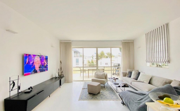 Rothschild area 3 room 120sqm Balconies 60sqm Lift Apartment for sale in Tel Aviv