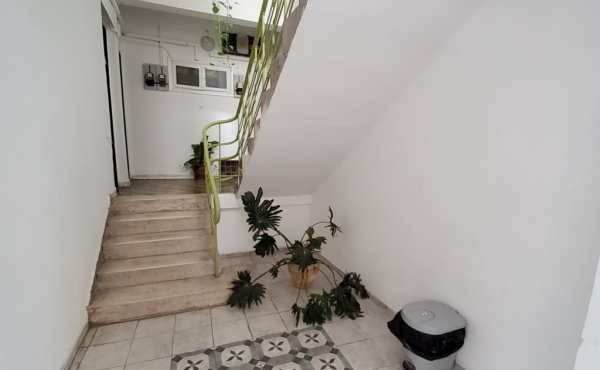 Loft with Gallery 50sqm High ceillings Garden Apartment for sale in Tel Aviv